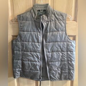 Gap Silver Grey Light Quilted Vest, Size M
